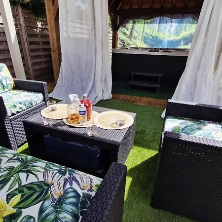 Les Trois Palmiers - Jardin & Privatifs Сasa de vacaciones